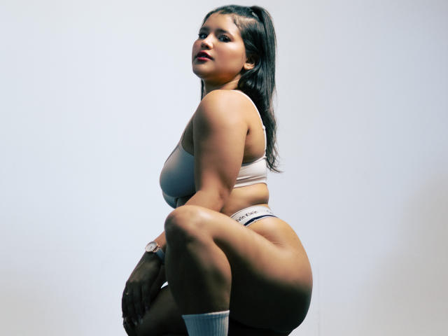 AvrilThomass - Live porn &amp; sex cam - 29728277