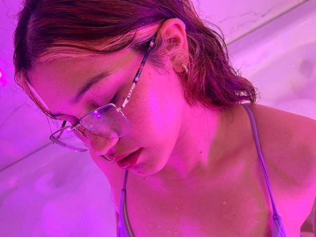 ElodieGardner - Live porn &amp; sex cam - 29732105