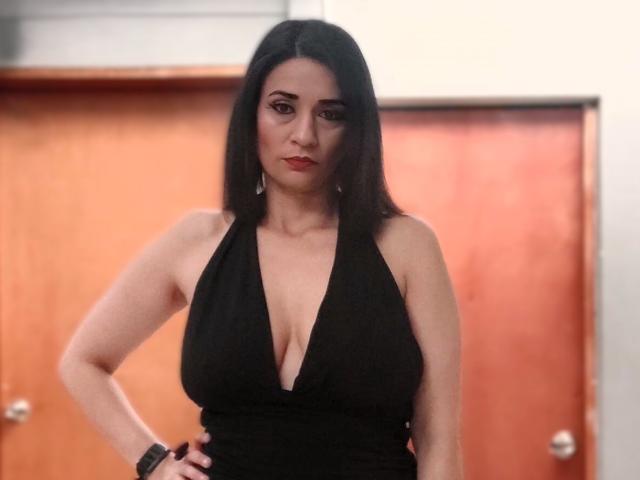 MaraRoberttss - Live porn &amp; sex cam - 29735987