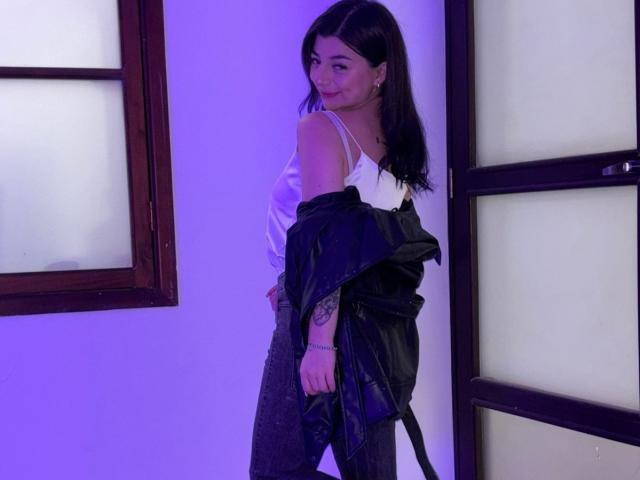 AnntonellaWatson - ライブポルノ&amp;セックスカム - 29736842