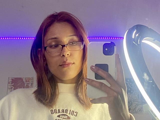 KiaraHernandezX - Live porn &amp; sex cam - 29738672