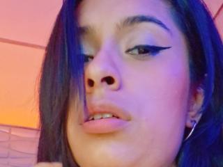 Ver la ficha detallada de RoxanneHan