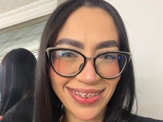 Podívejte se na podrobnou kartu CamilleJuicyHot