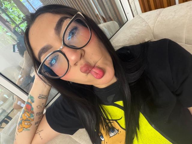 CamilleJuicyHot - Live porn &amp; sex cam - 29743220