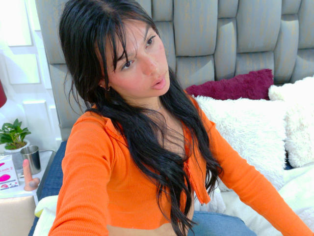 ValerieNoiir - Live porn &amp; sex cam - 29743811