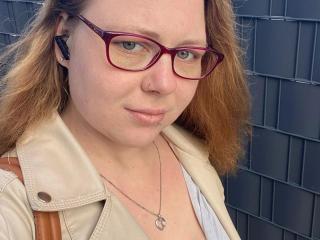 Podívejte se na podrobnou kartu NymphoPrincessBi-hot