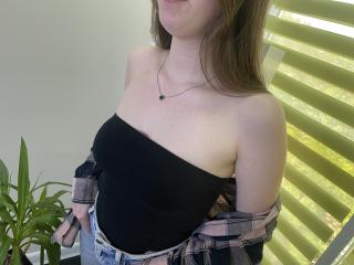 Nesie's Model Profile