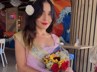 MindyLove's Model Profile