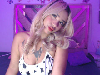 LuluDeVine's Model Profile