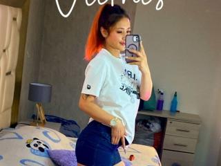 ZoeTaylorl's Model Profile