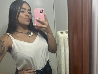 StellaBeckker's Model Profile