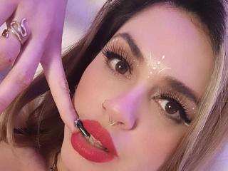 PaulettWatsoon's Model Profile