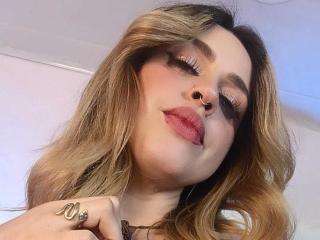 PaulettWatsoon's Model Profile