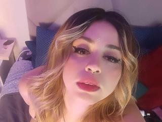 PaulettWatsoon's Model Profile