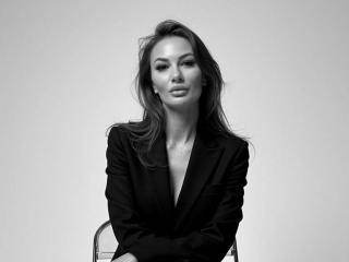 Δείτε την λεπτομερή καρτέλα του AliceMarr