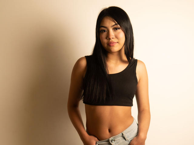 AlinnaSans - Live porn &amp; sex cam - 29775902
