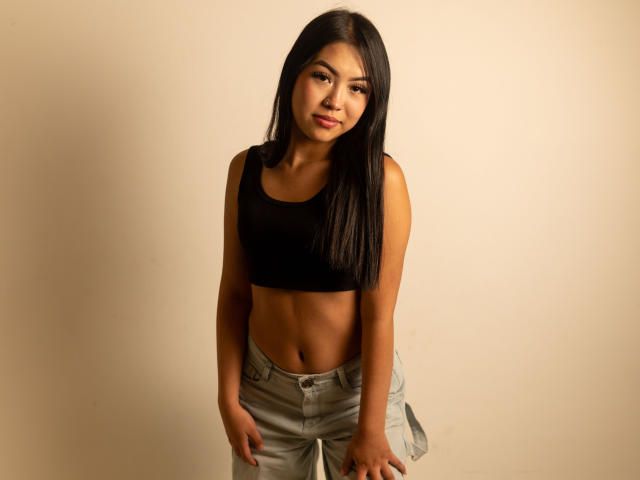 AlinnaSans - Live porn &amp; sex cam - 29775908