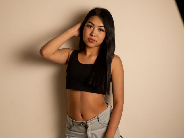 AlinnaSans - Live porn &amp; sex cam - 29775944