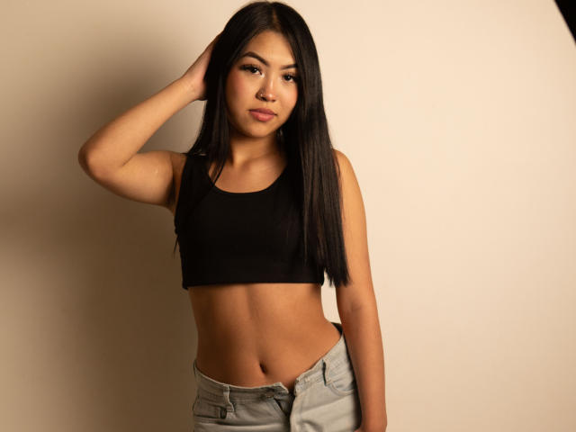 AlinnaSans - Live porn &amp; sex cam - 29775947