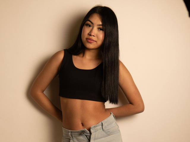 AlinnaSans - Live porn &amp; sex cam - 29775956