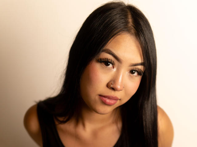 AlinnaSans - Live porn &amp; sex cam - 29775983