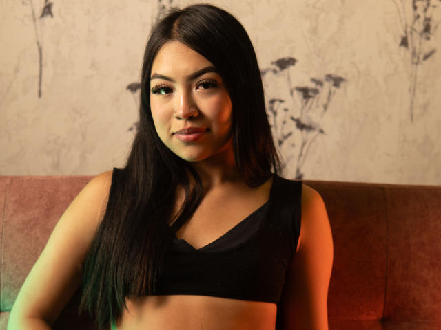 AlinnaSans - Live porn &amp; sex cam - 29775989
