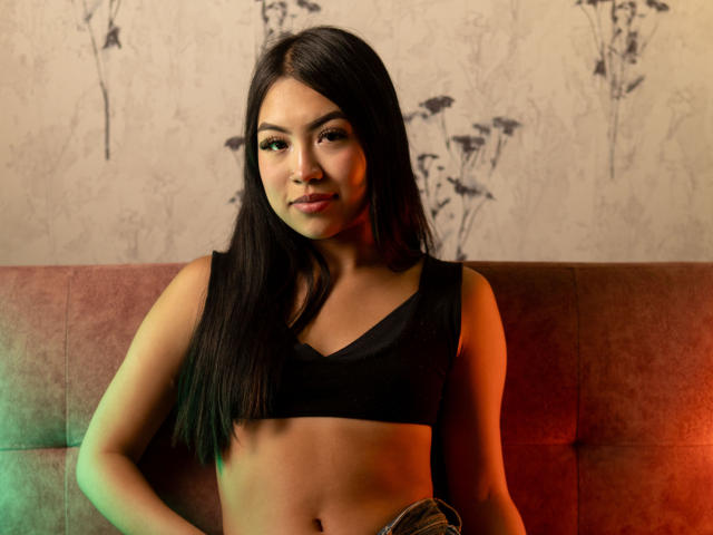 AlinnaSans - Live porn &amp; sex cam - 29776016