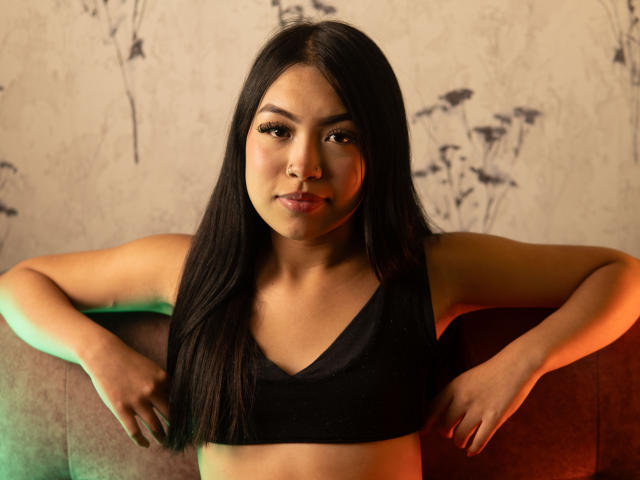 AlinnaSans - Live porn &amp; sex cam - 29776022