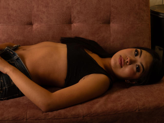 AlinnaSans - Live porn &amp; sex cam - 29776094