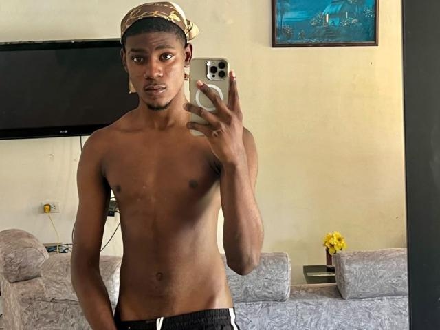 DrakeWit - Live porn &amp; sex cam - 29779004