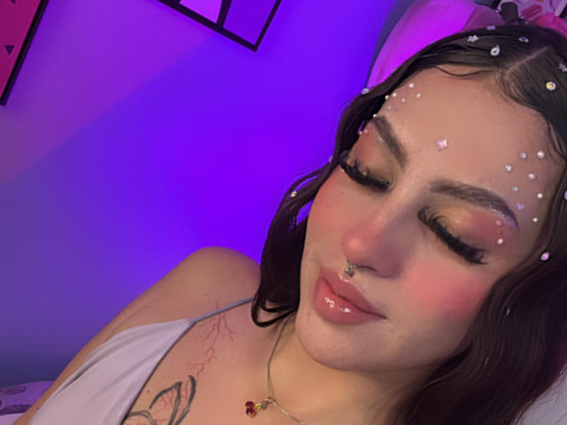 LunaaBlossomm - Porno na żywo i seks kamera - 29780513