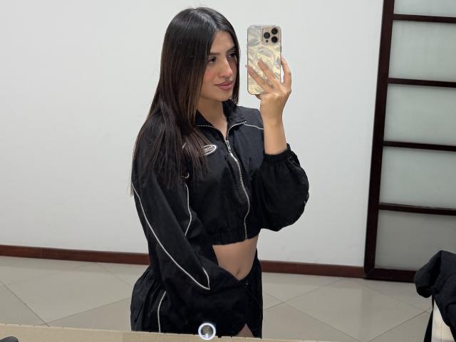 LunaaBlossomm - Live sex cam - 29780663