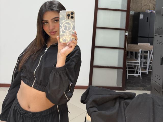 LunaaBlossomm - Live porn &amp; sex cam - 29780666