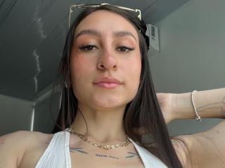 Ver la ficha detallada de MaddyCarina