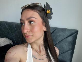 Ver la ficha detallada de MaddyCarina