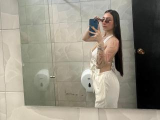 Ver la ficha detallada de MaddyCarina