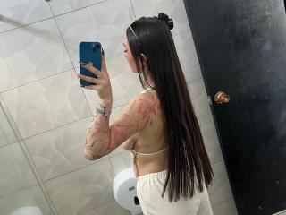 Ver la ficha detallada de MaddyCarina