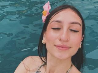 Ver la ficha detallada de MaddyCarina
