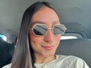 Ver la ficha detallada de MaddyCarina