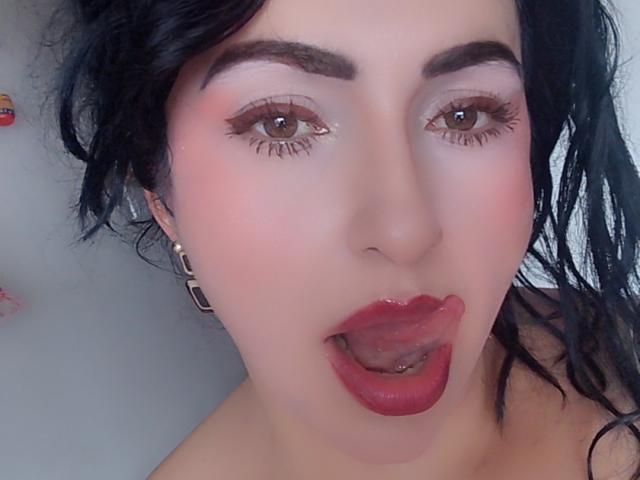 LuluFrancaise - Live porn &amp; sex cam - 29787359