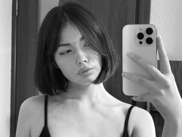 LaurineNghiem - Sexe cam en vivo - 29795675