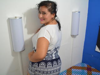 LisviHOT - Webcam live x avec cette Femme mûre sud américaine sur le site XloveCam 