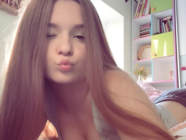 AlmetaAppelgren - Live porn &amp; sex cam - 29803466