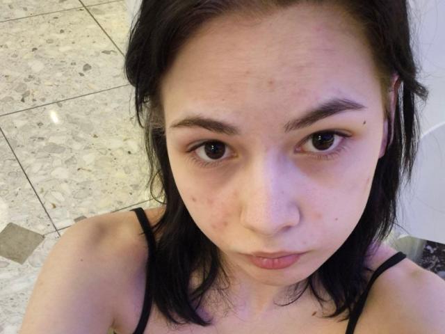 AaronKolesnik - Sexe cam en vivo - 29819873