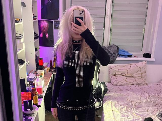 HortenciaVergin - Live porn &amp; sex cam - 29840531