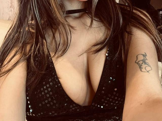 AfroditaWild - Live porn &amp; sex cam - 29841209