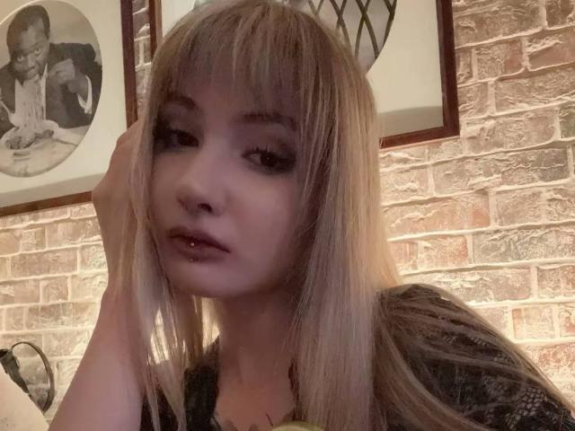 MintaRowcliffe - Live porn &amp; sex cam - 29856227
