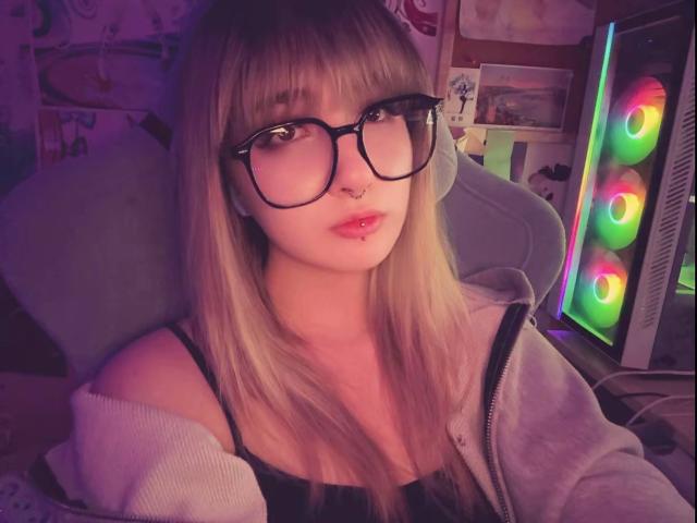 MintaRowcliffe - Live porn &amp; sex cam - 29856230