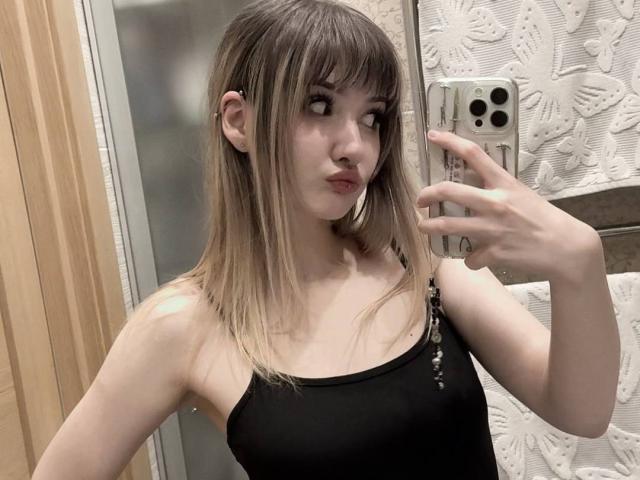 MintaRowcliffe - Live porn &amp; sex cam - 29856407