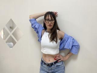 MiraMixi's Model Profile